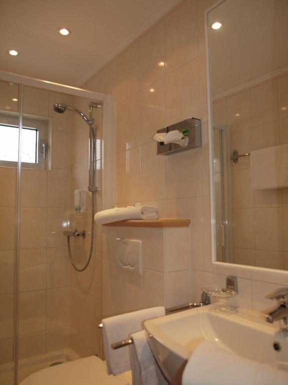 Hotel Garni Rheinpracht Kamp-Bornhofen Habitación foto